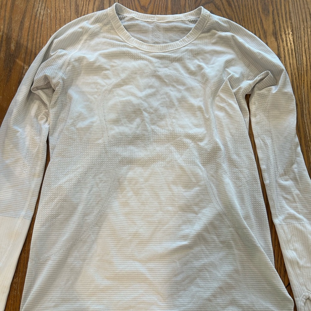 Lululemon Swiftly Tech long sleeve